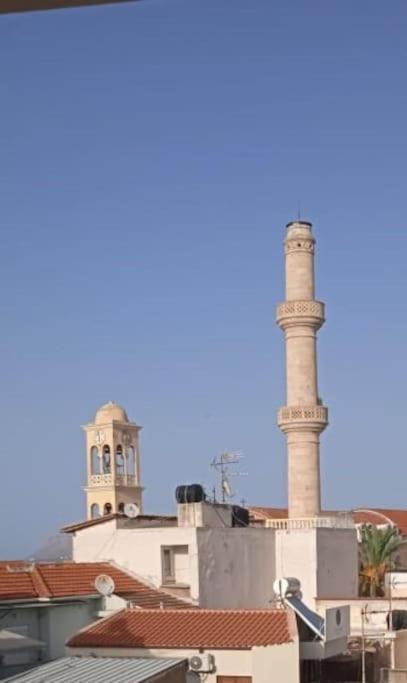 Chania-Limani Splantzia-Geada Hriszí Aktí Haniá Kültér fotó