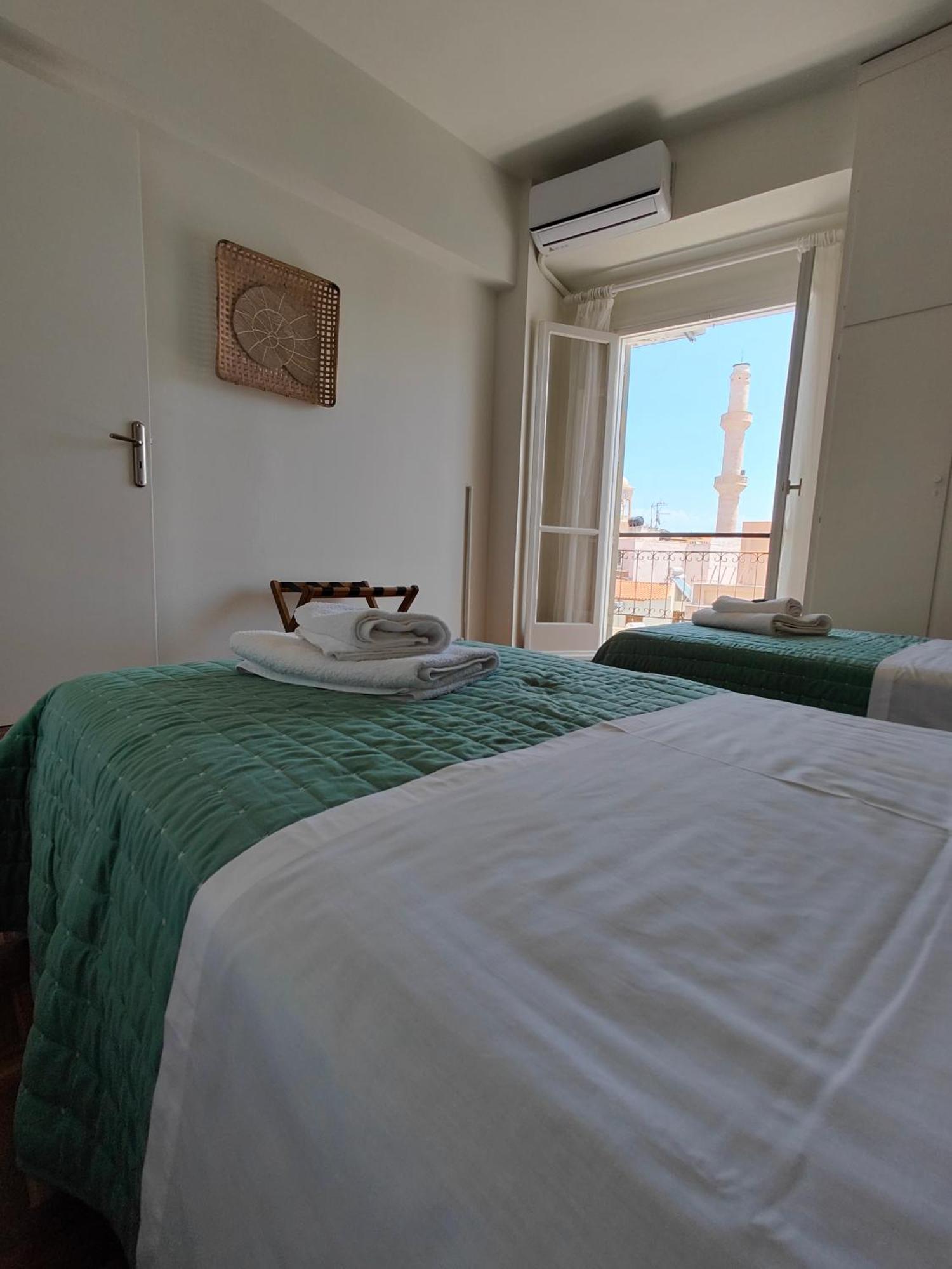 Chania-Limani Splantzia-Geada Hriszí Aktí Haniá Kültér fotó